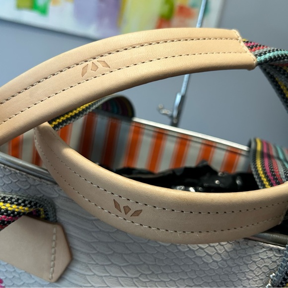 πΊπΈπΌ Consuela Songbird Classic Tote - Picture 15 of 15